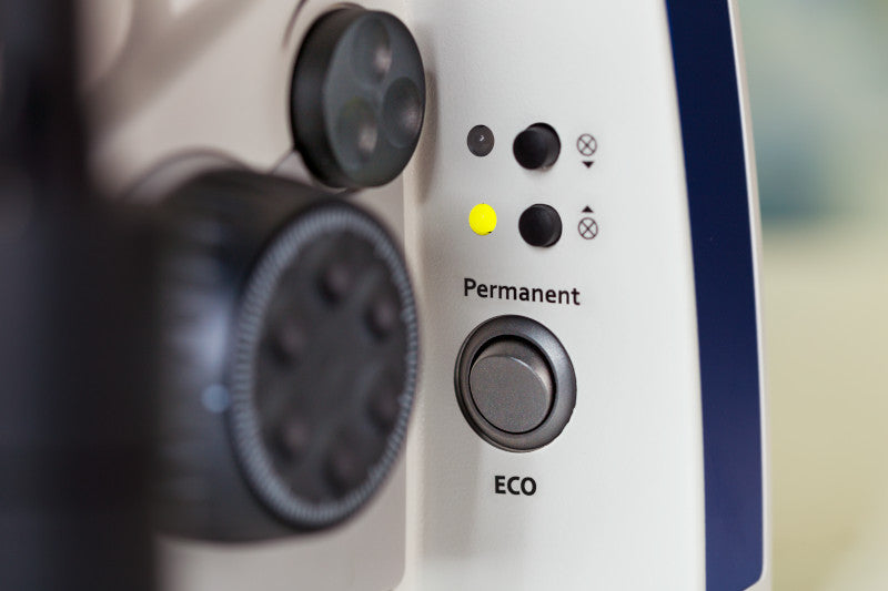 ZEISS Axiolab 5 Pol mit Ergofototubus und dualer Diskussionseinrichtung