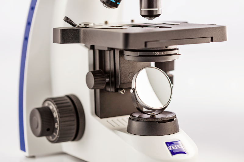 Zeiss Primostar 3, Fix-K., Bi, Kam, SF20, 4 pos., ABBE 0.9, 75x40, 100x Oil