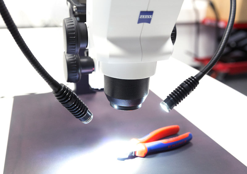 Zeiss Stemi 508 doc mit mit Durchlicht-Basis 300 und LED-Doppelspot