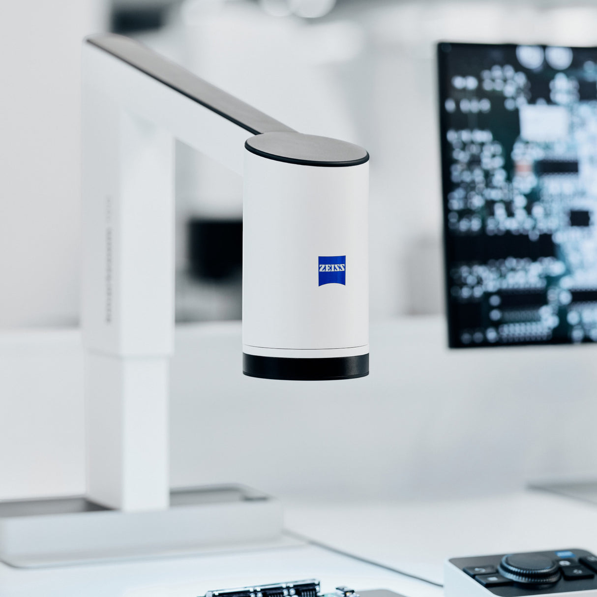 ASKANIA Mikroskoptechnik ZEISS Smartzoom 100 Digitalmikroskop in Weiß für präzise industrielle Qualitätskontrolle