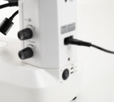 ASKANIA Mikroskoptechnik ZEISS Stemi 355 Lab Stereomikroskop mit Fokus-Drehreglern und Stromanschluss am Stativ C Lab
