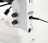 ASKANIA Mikroskoptechnik ZEISS Stemi 355 Trino C Lab mit LED-Beleuchtung und USB-C Anschluss am Stativ
